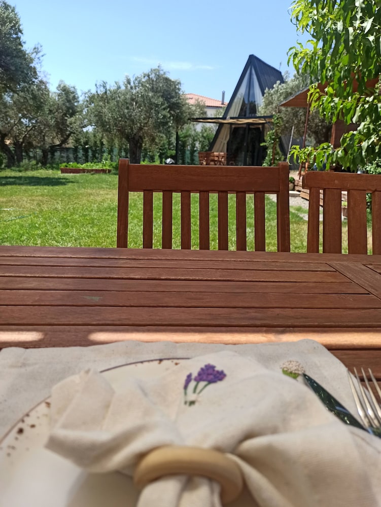 Byelka Bungalov view 2
