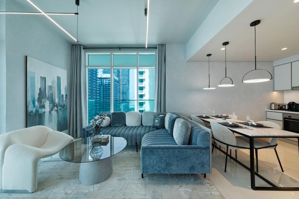 Stylish 2BR apt in Emaar Beachfront w Stunning sea Views
