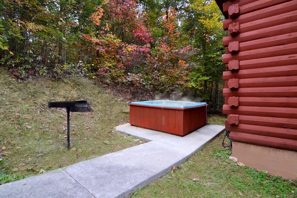 Honeymoon Hills Gatlinburg Cabin Rentals