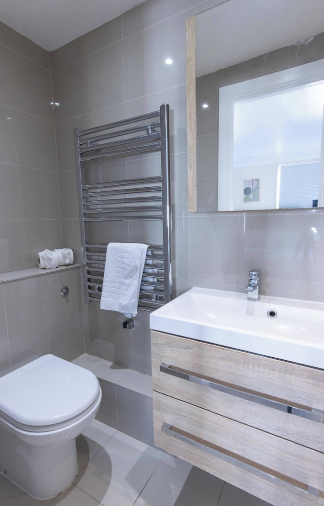 Charming London Apartment Near Harrods