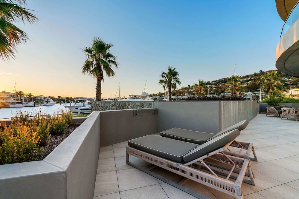 La Perla Marina Penthouse With Private Pool