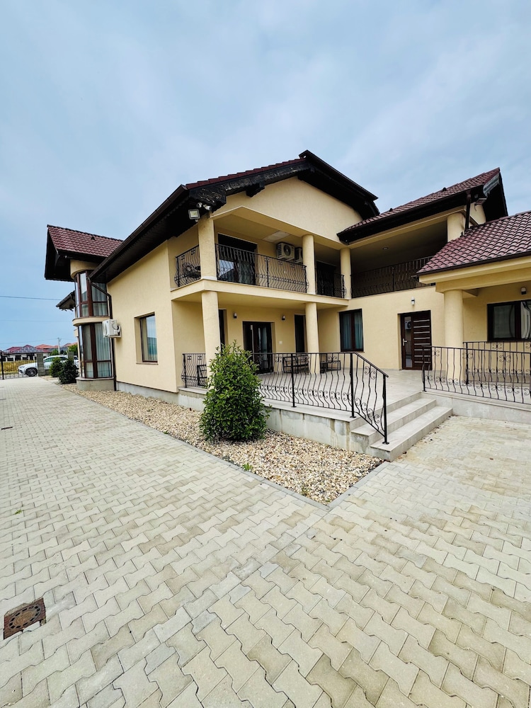 Roua Residence