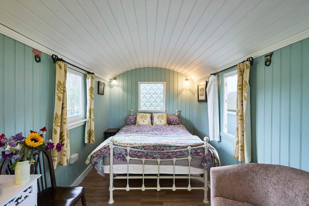 Host Stay Shepherd s Hut