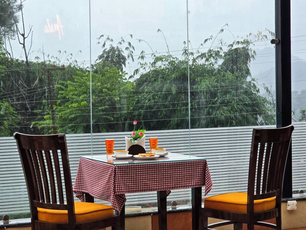 Amoda - Best Hotel in Dharamshala
