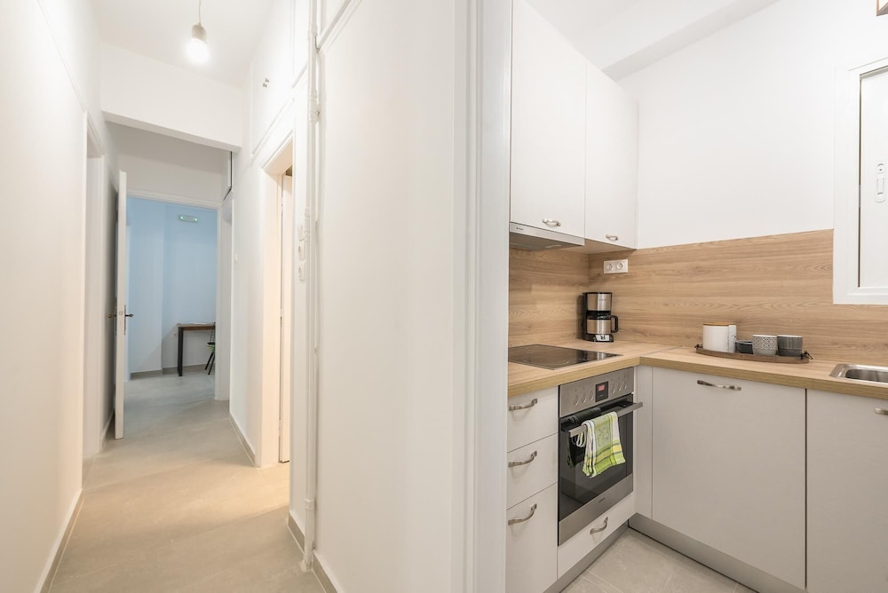 Athens Bright Suite by Cloudkeys
