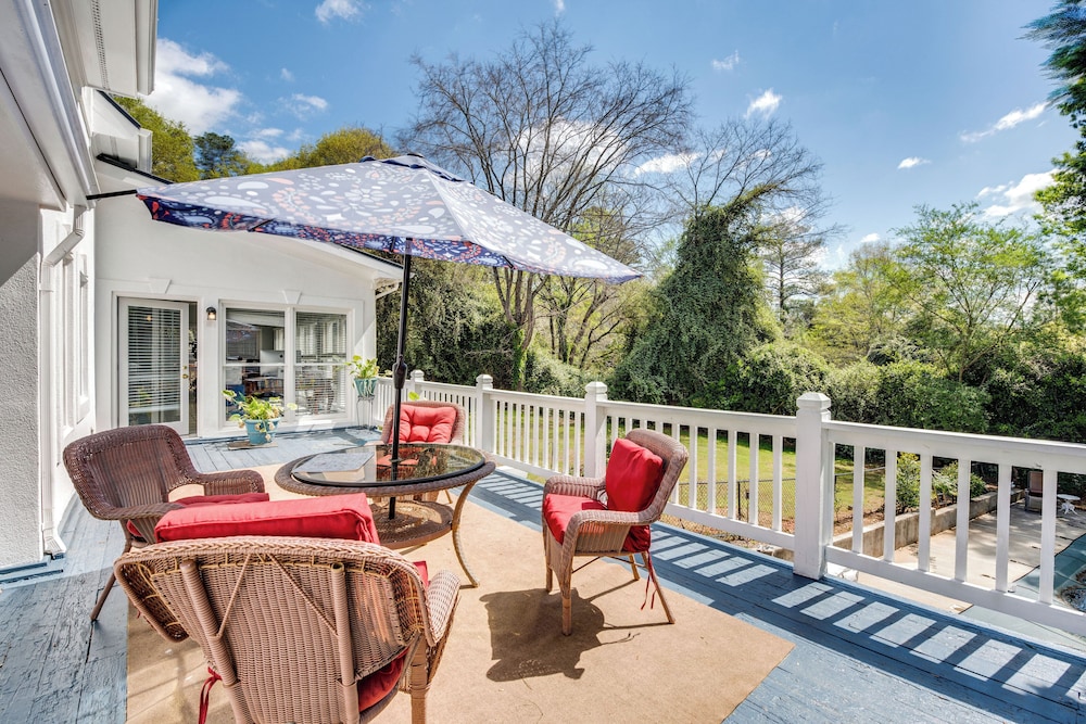 Athens Vacation Rental Near Sanford Stadium & Dtwn view 3