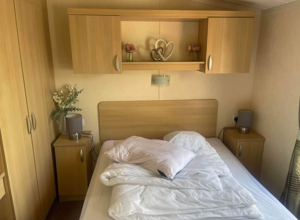 Sunny Chalet Retreat in Skegness