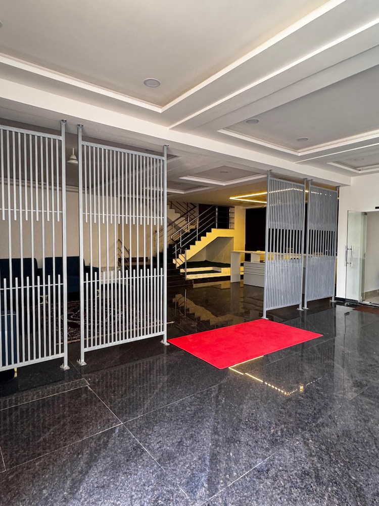 Hotel Royal Bliss