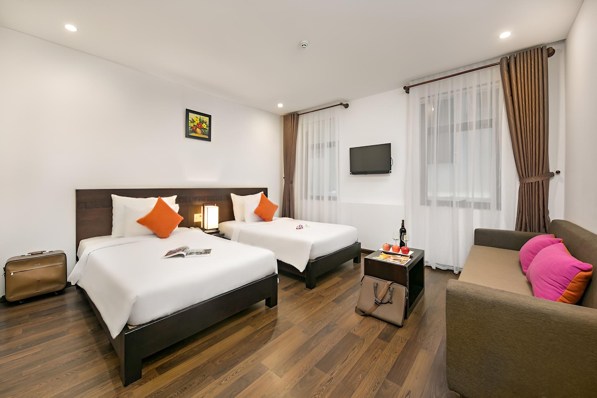 Emily Hotel & Apartments