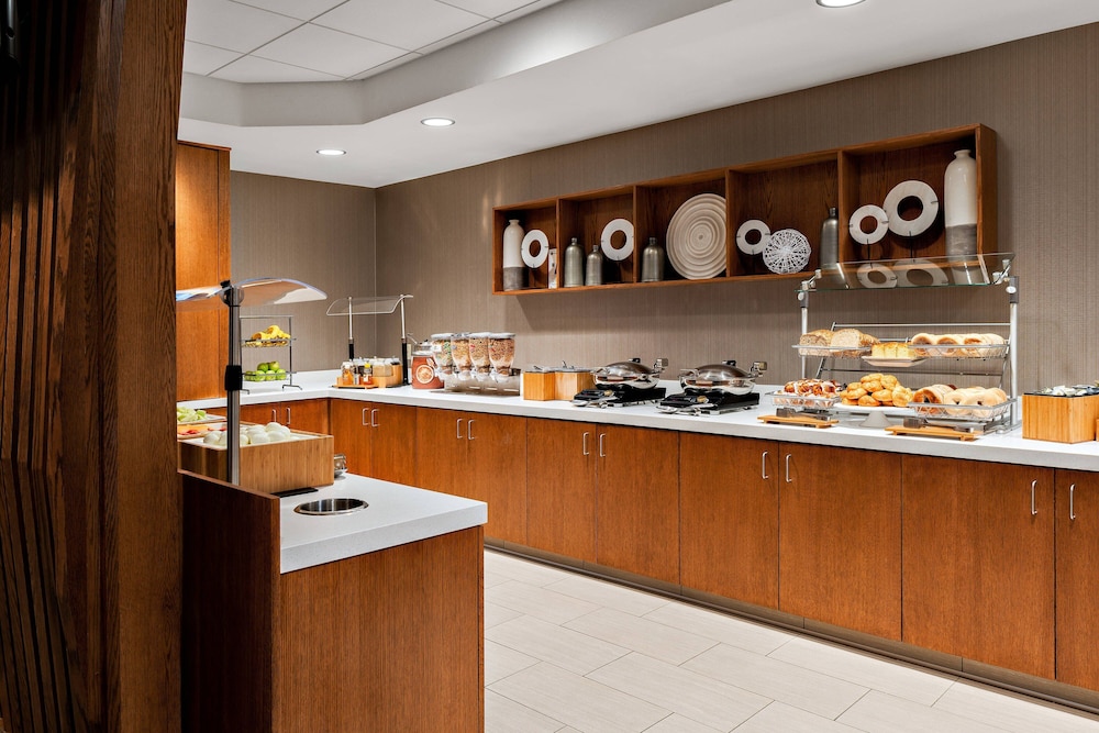 San Diego Vacations - SpringHill Suites by Marriott San Diego-Scripps Poway - Property Image 8