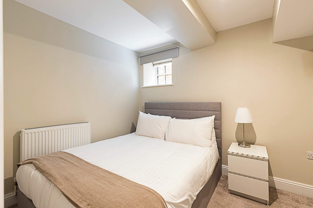 Charming and Modernised Edwardian Flat