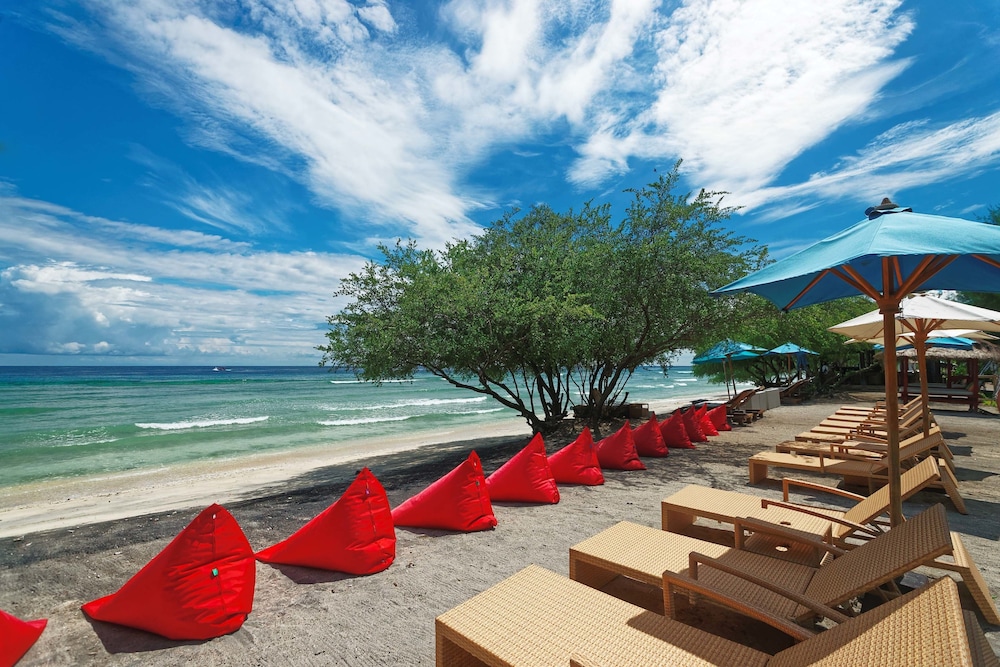 Jambuluwuk Oceano Resort Gili Trawangan