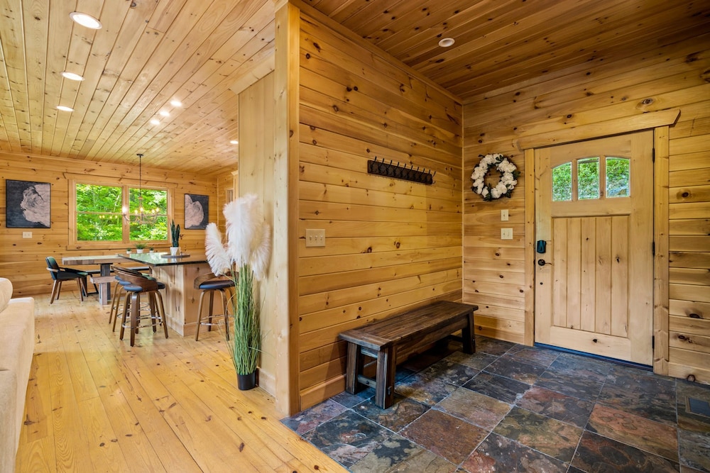 Eagle Nest Lodge Hot Tubs Mountain Views