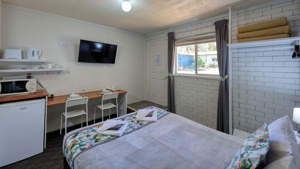 Oasis Motel Peak Hill