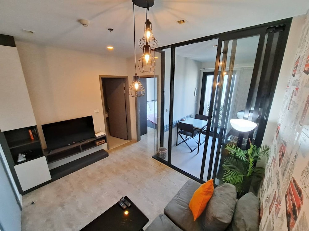 The Base Central Pattaya by Mickey view 2