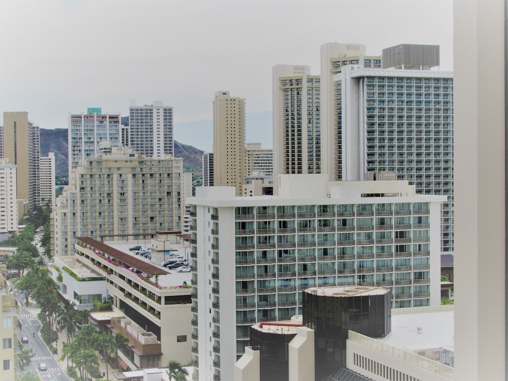 Royal Hawaiian Hospitality