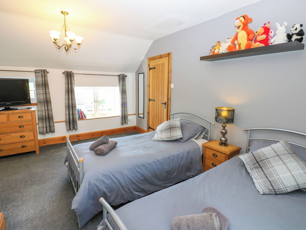 Moorhen House
