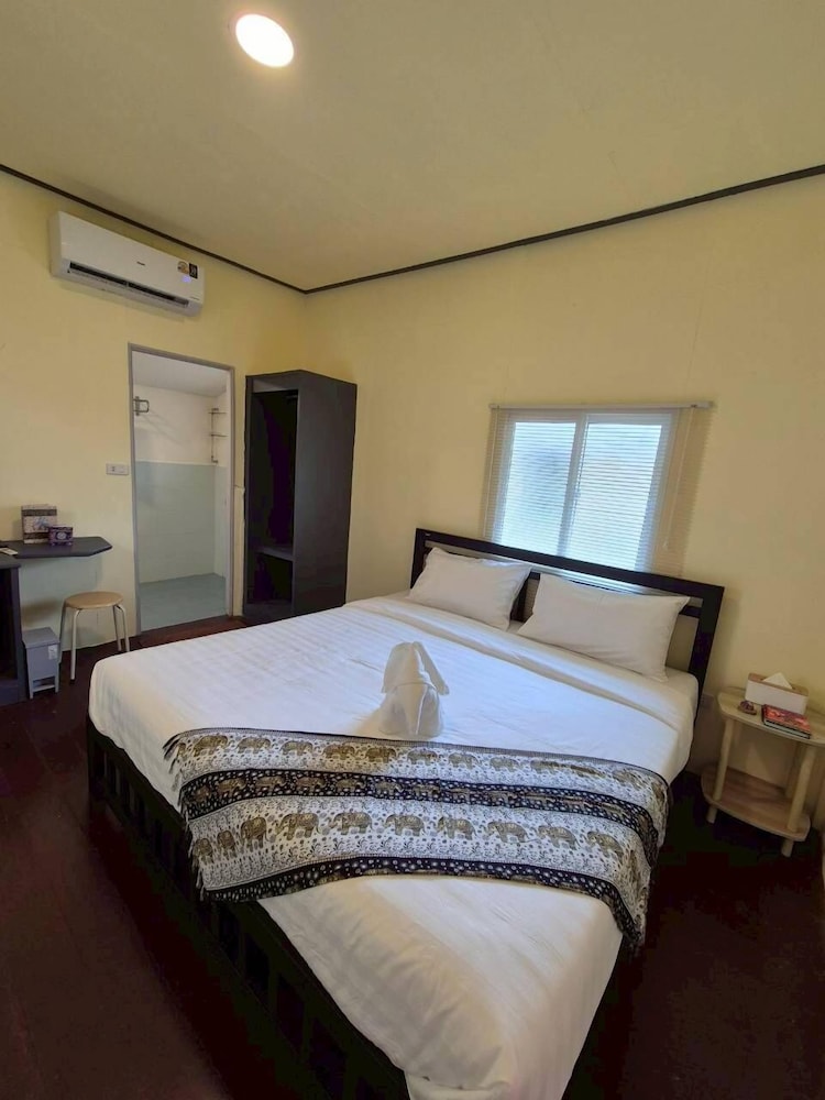 Chang Life Resort