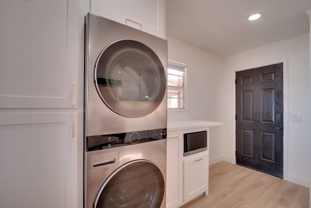 4 Mi to Ttu: Remodeled Retreat w/ Fenced Yard!
