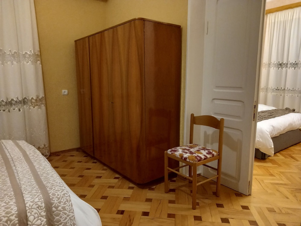 Photo 35