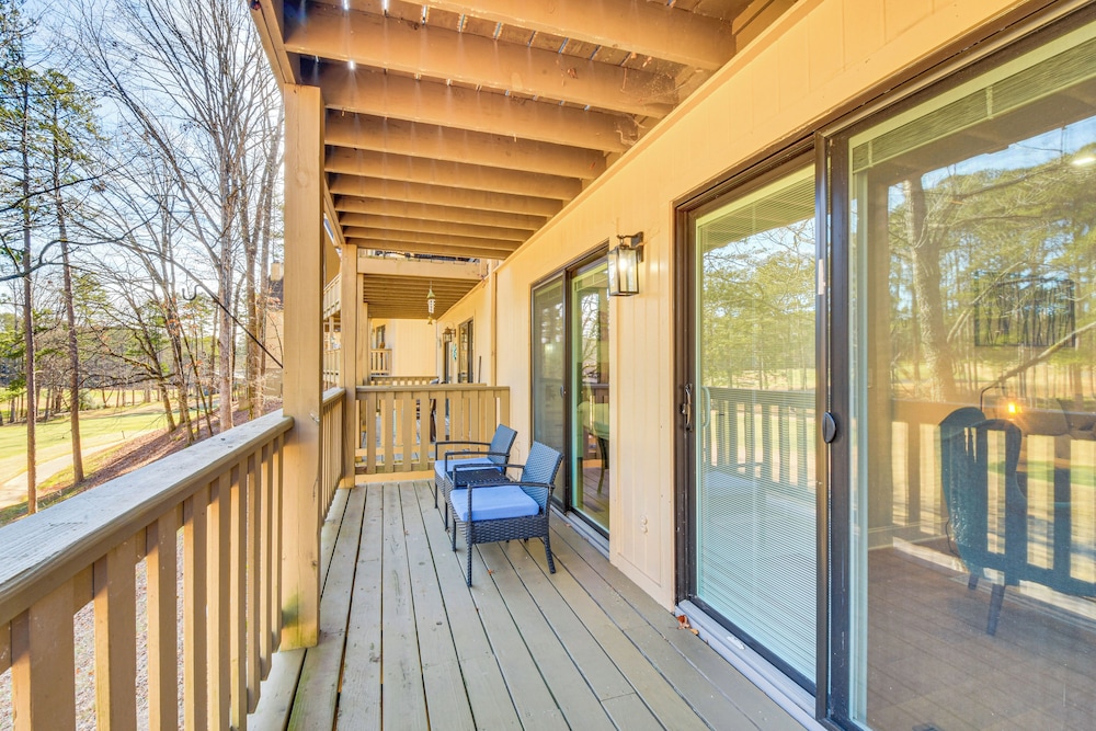 Golf Course View: Modern Keowee Key Condo!