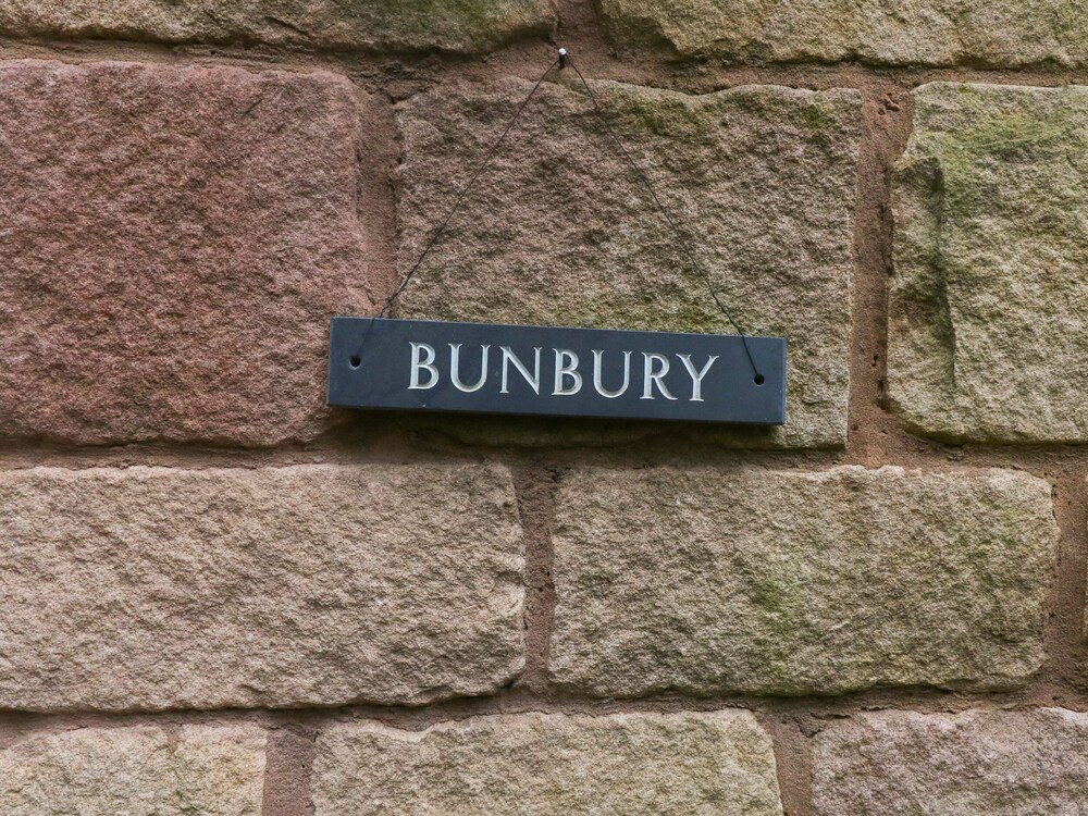 Stoke-on-trent Vacations - Bunbury - Property Image 10
