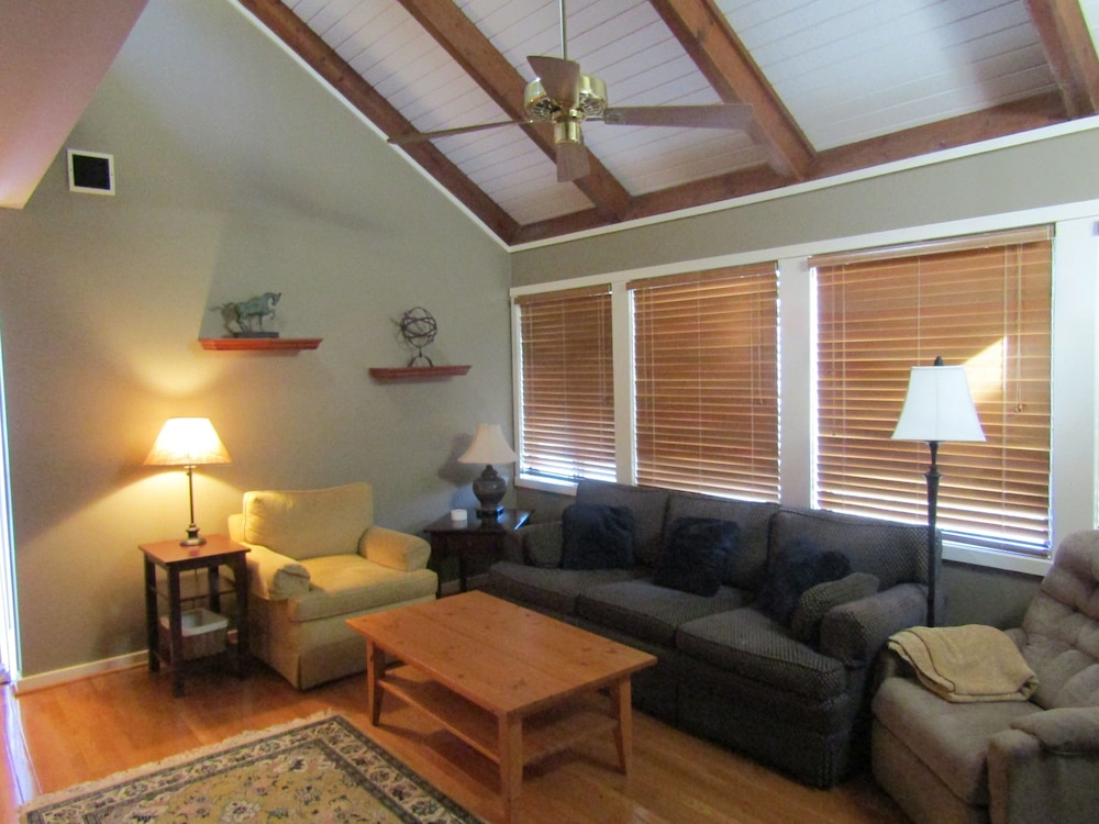 Mossy Creek 117 3 Bedroom Home by RedAwning