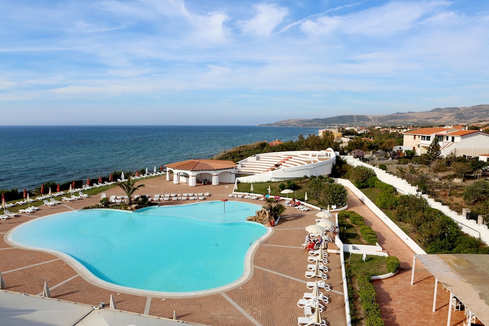 La Plage Resort