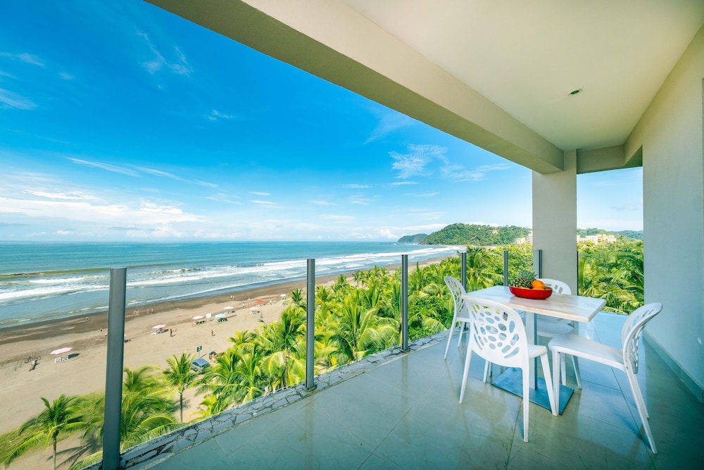 Best in Jaco Diamante del Sol Condos