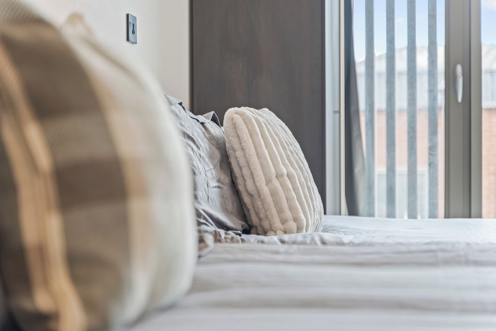 Meadow Haven 2 Bed 2 Bath, On-street Park, Netflix