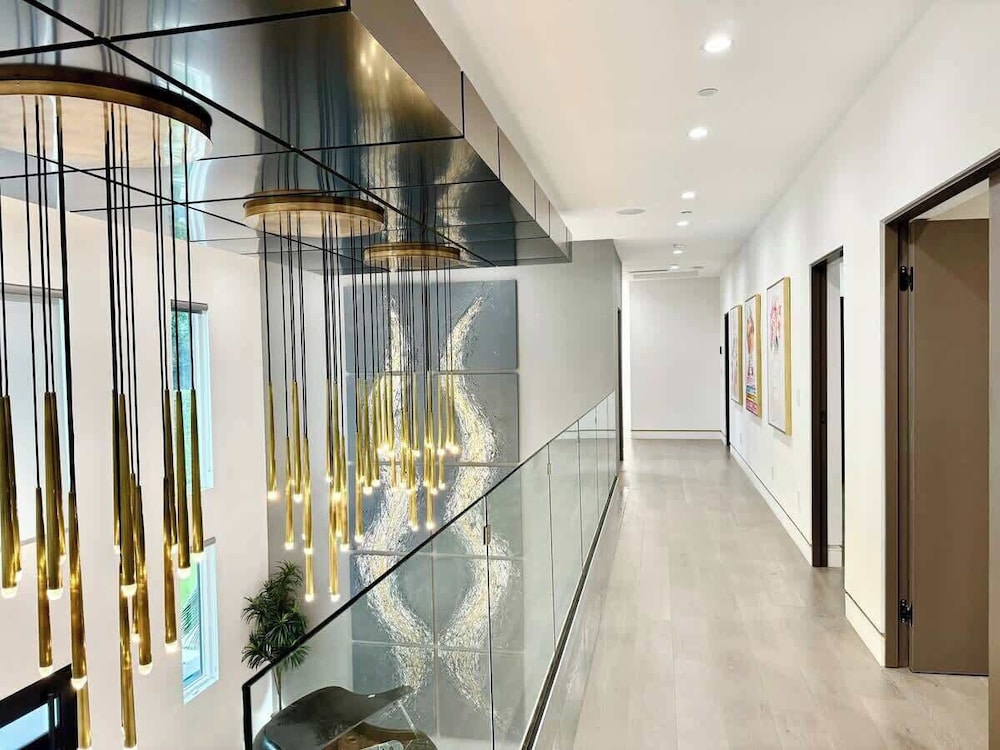 @ Marbella Lane - Enchanted Garden & Pool Hideaway