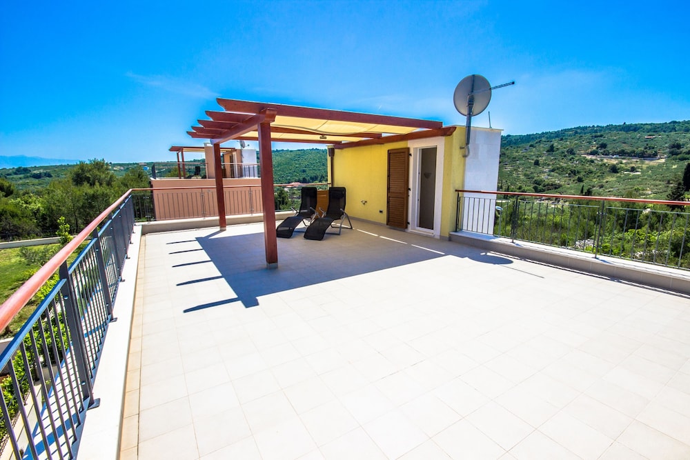 Villas Brac Hills