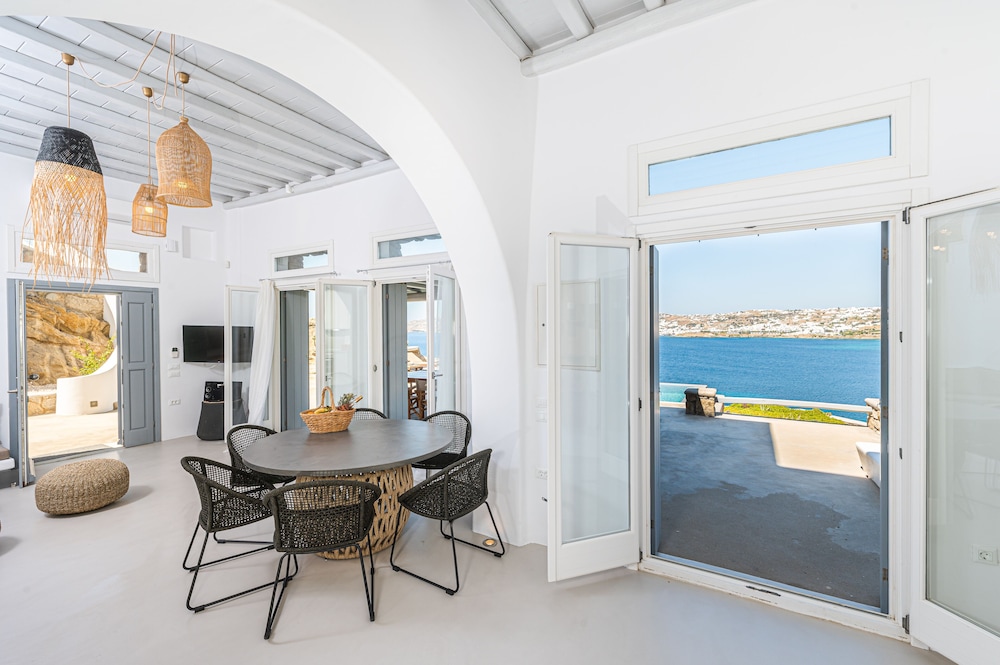 Carpe Diem Villas Mykonos - Heated Pool