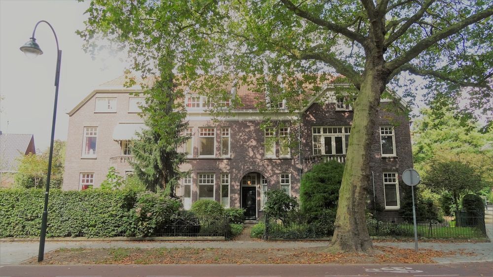 Hotel Boutique Hotel Sycamore at Villapark - Image 1