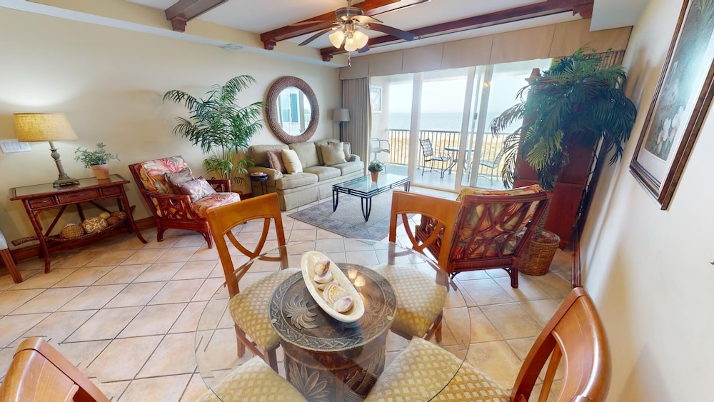 Ocean Song 2 by Tybee Vacation Rentals