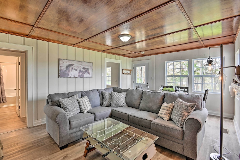 Chic Columbia Home < 2 Mi to Historic Square! view 5