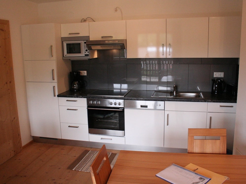 Cozy Apartment with Sauna near Ski Slopes in Mittersill view 3