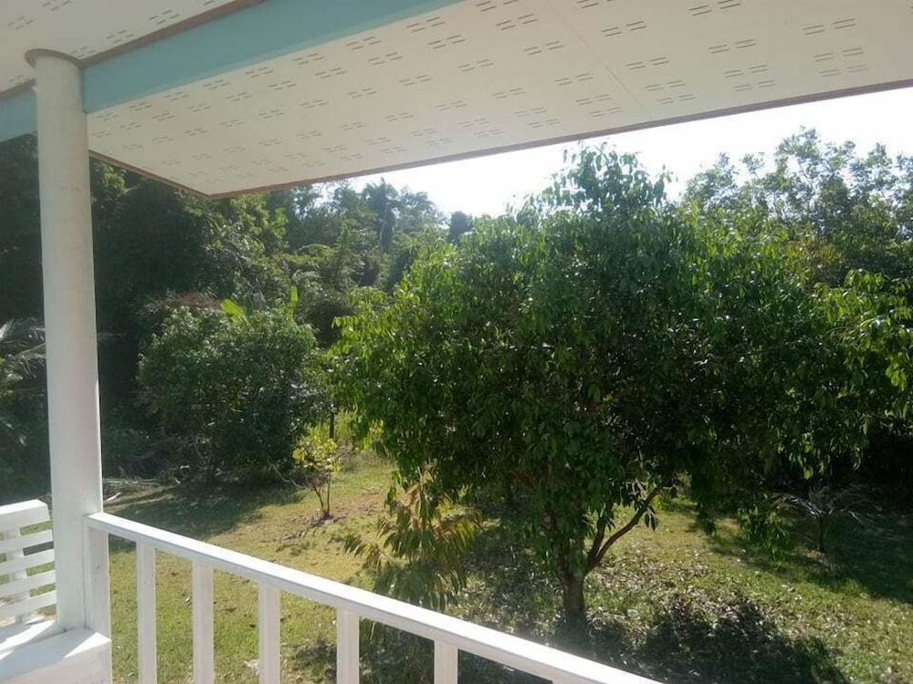 Secret Bungalows view 4