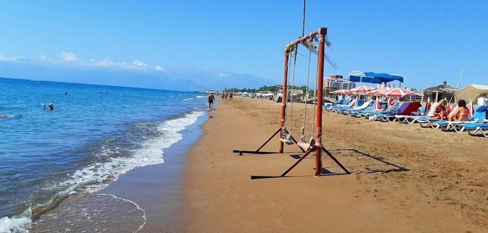 Ozgur Otel - Image 13