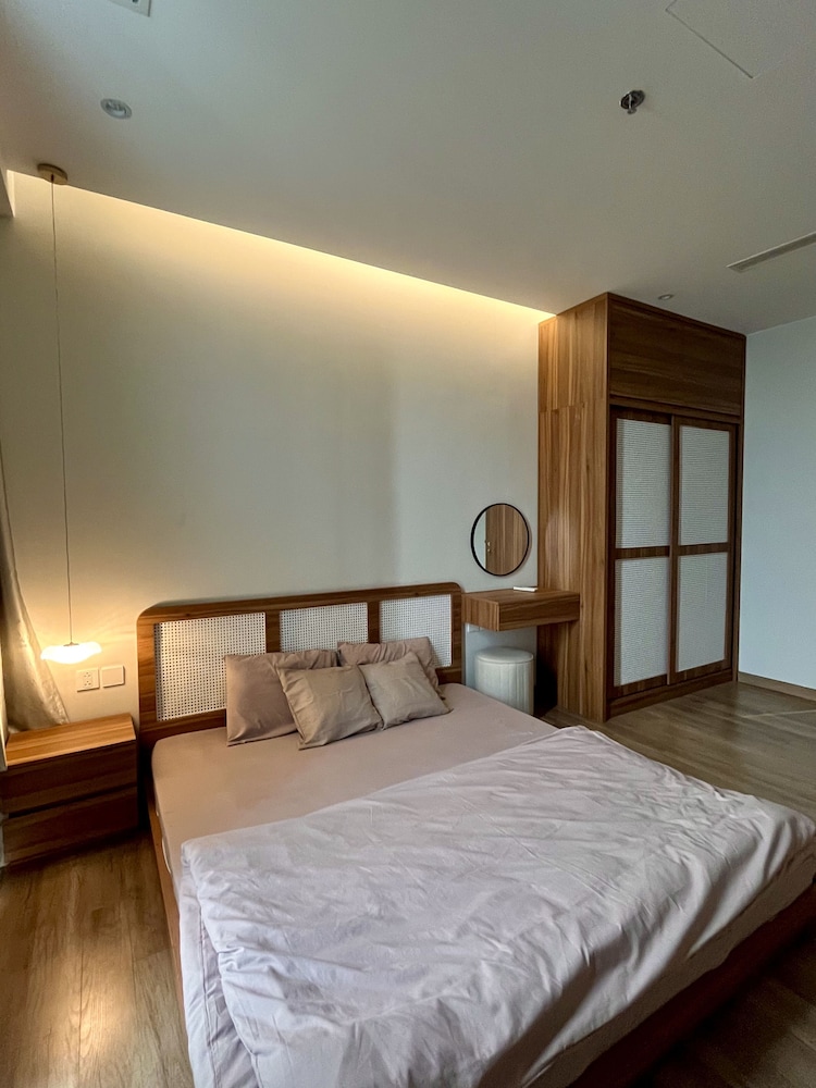 Onsen Landmark Luxury Apartments
