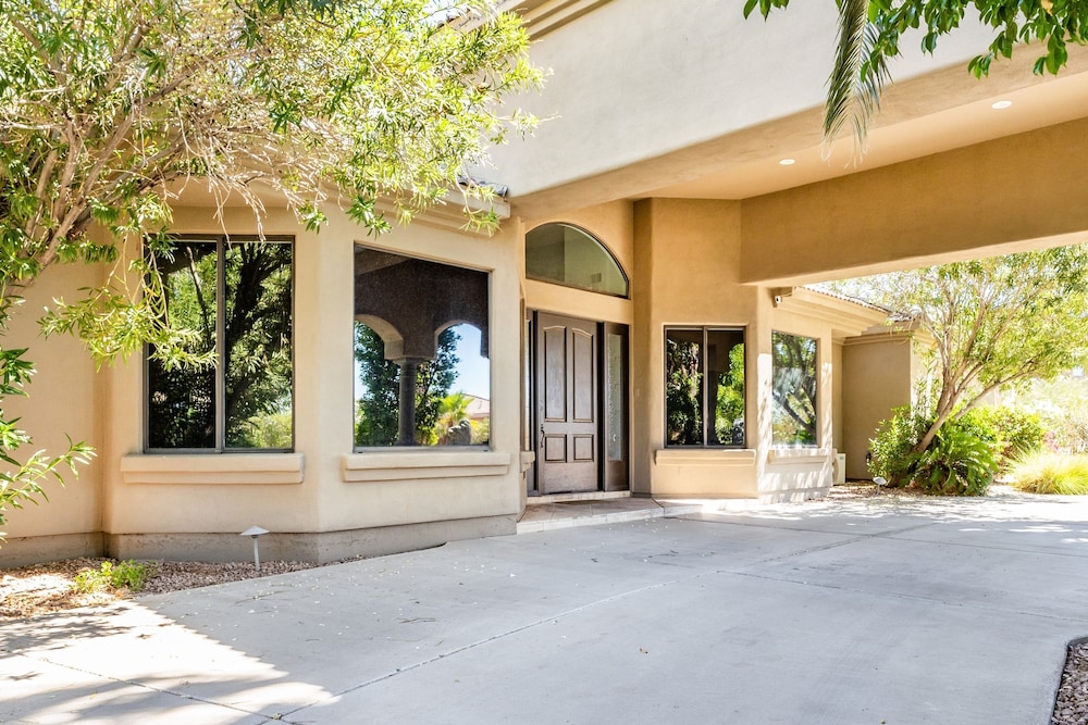 Arcadia by Avantstay Breathtaking Oasis in Scottsdale w Pool Hot Tub Game Room