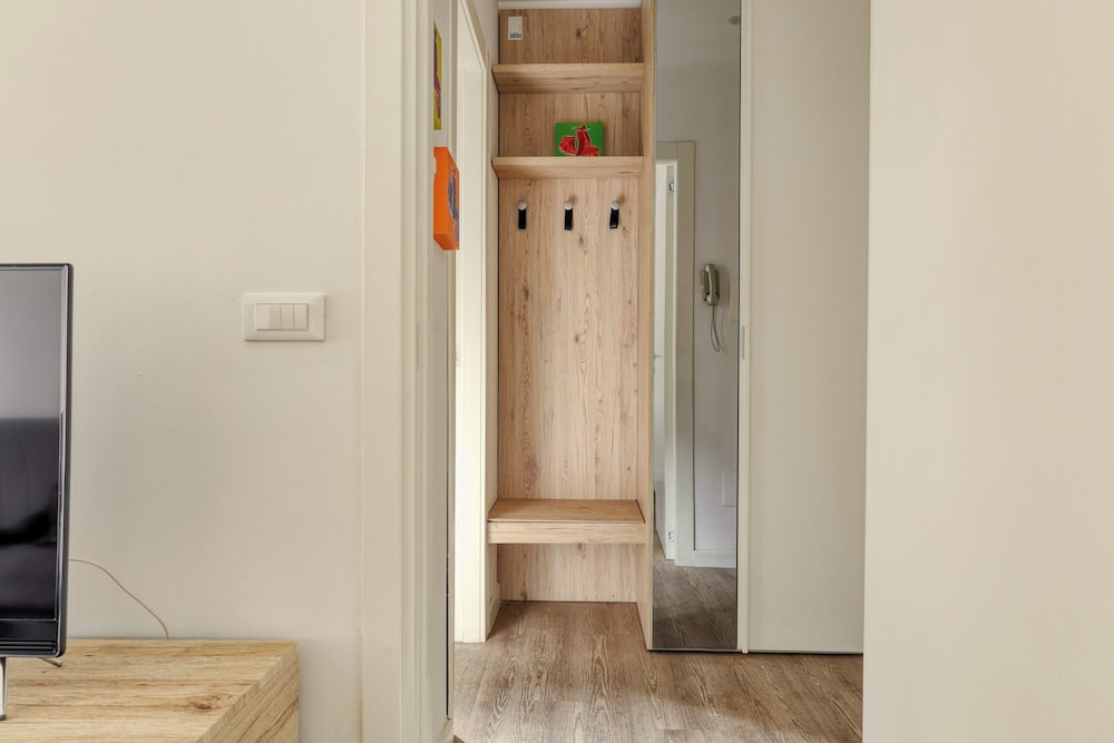 JOIVY Modern Studio for 3