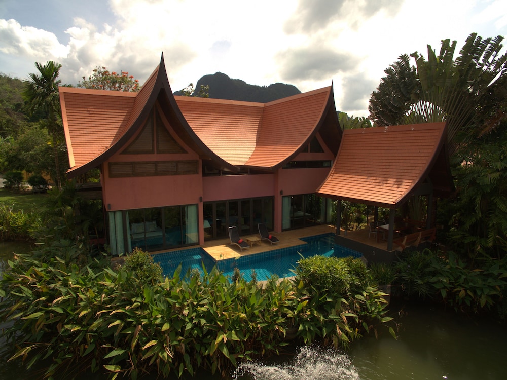 Tha Lane Bay Villa