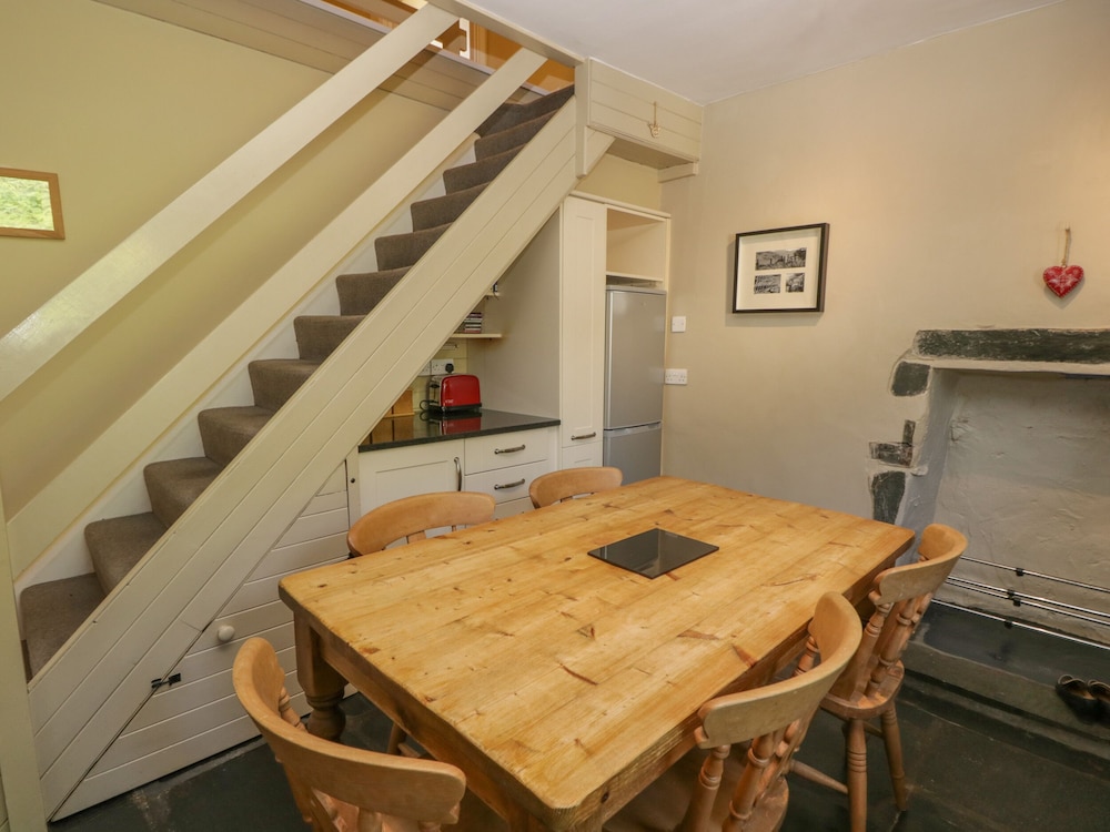 Acorn Cottage