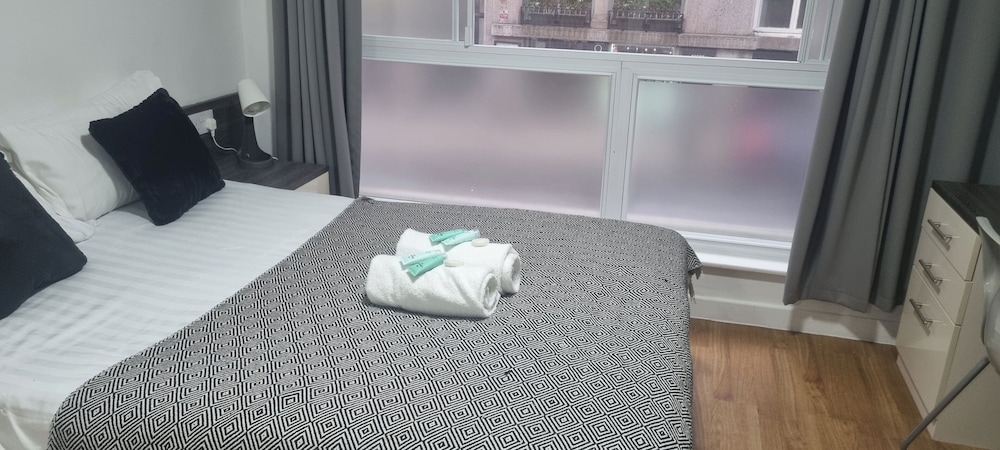 Central Liverpool 1-bed Apartment City Centre