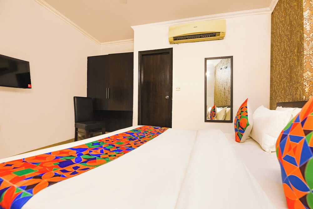 Fabhotel Golden Palm