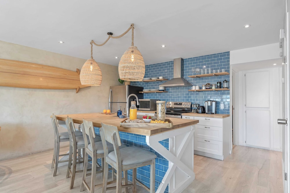 Modern San Clemente Duplex 2 Units w/ Ocean Views, Walk to Trestles Beach