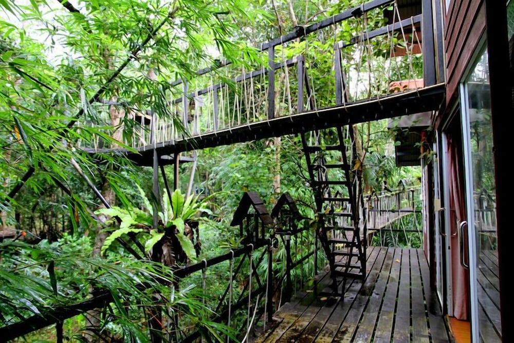 Khao Sok Tree House