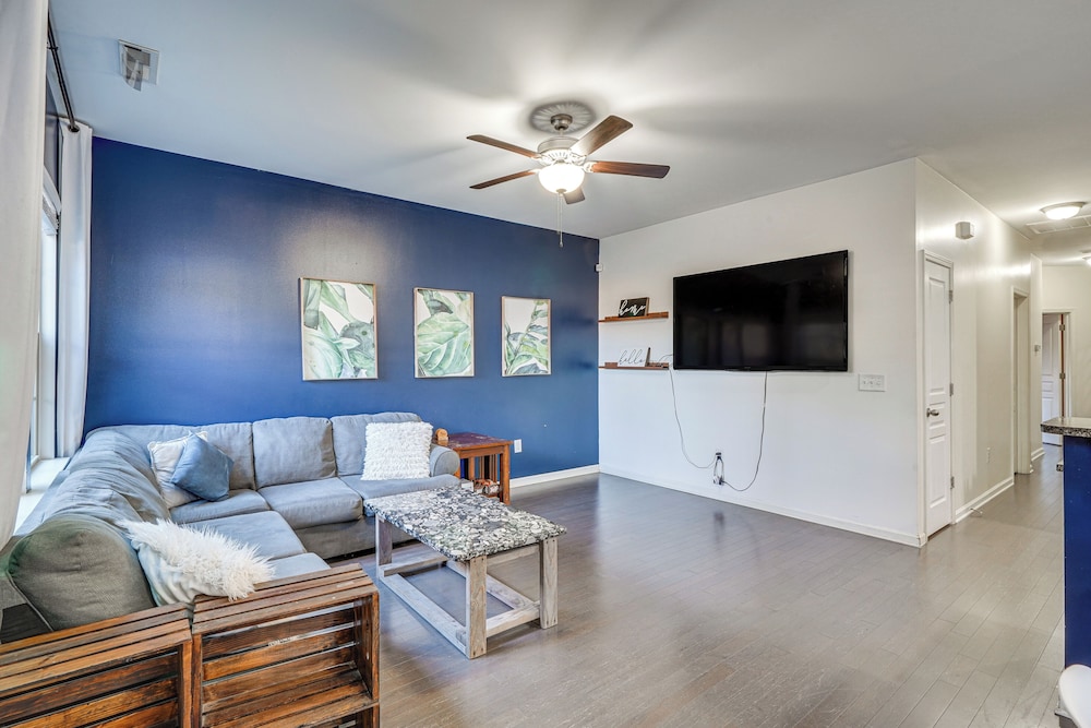 2 Mi to Downtown Durham: Family Home w/ Yard!