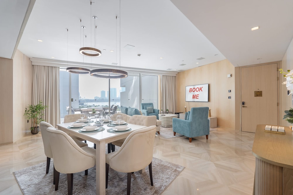 Stunning 3-bedroom Retreat at Five Palm Jumeirah With Spectacular Views and Direct Access to the West Beach